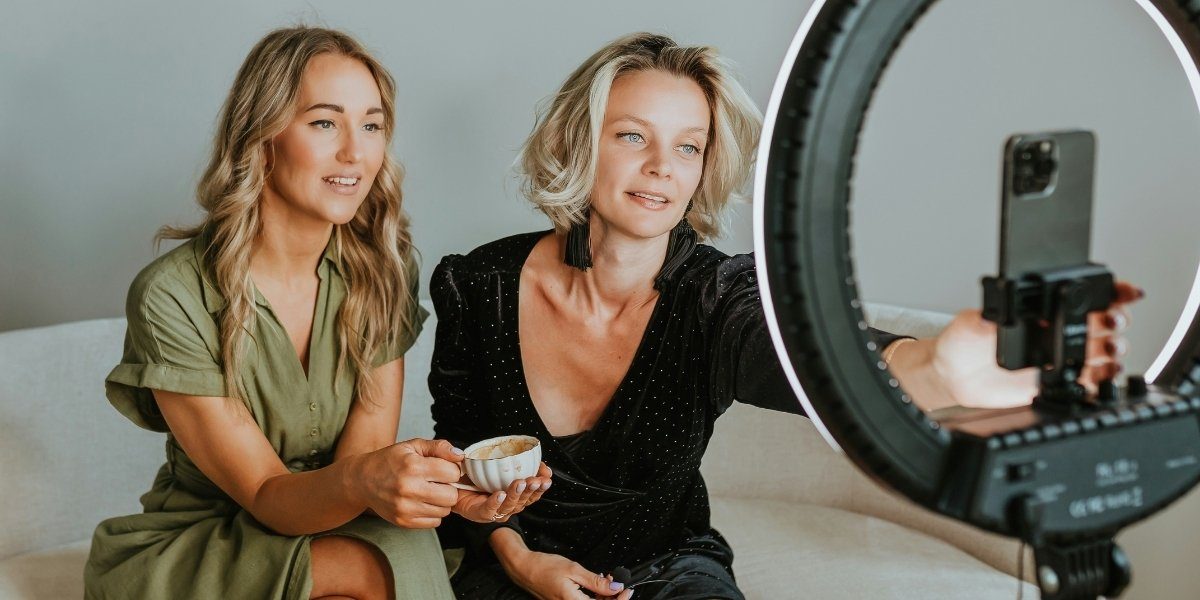 How-to-Partner-with-Brands-as-an-Influencer-ceo-weekly