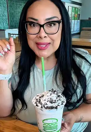Instagram Influencer Marketing Agency 44 Creator with the OREO Funnel Cake Shake at Shake Shack